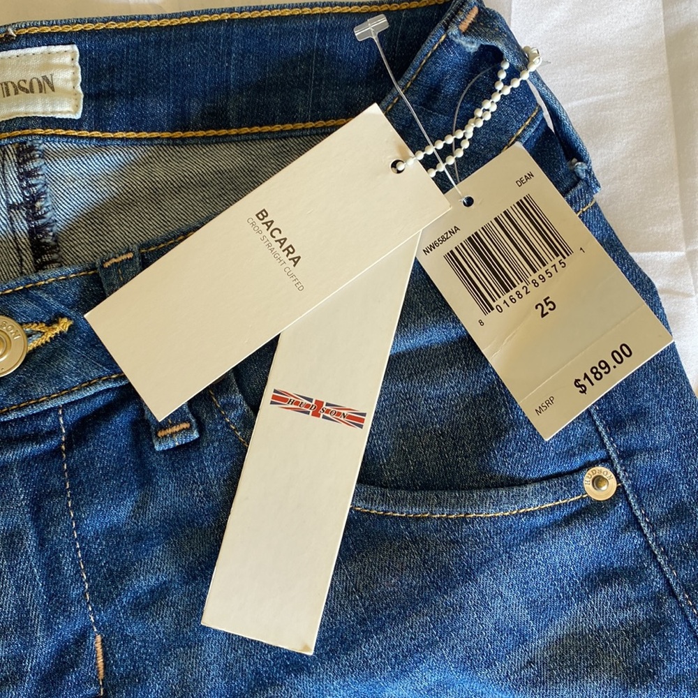 Woman’s Hudson Bacara Crop Straight Cuffed jeans 25 - Picture 3 of 9